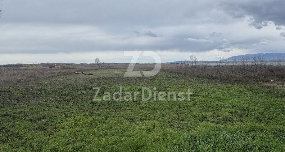 Terreno Privlaka, 691m2