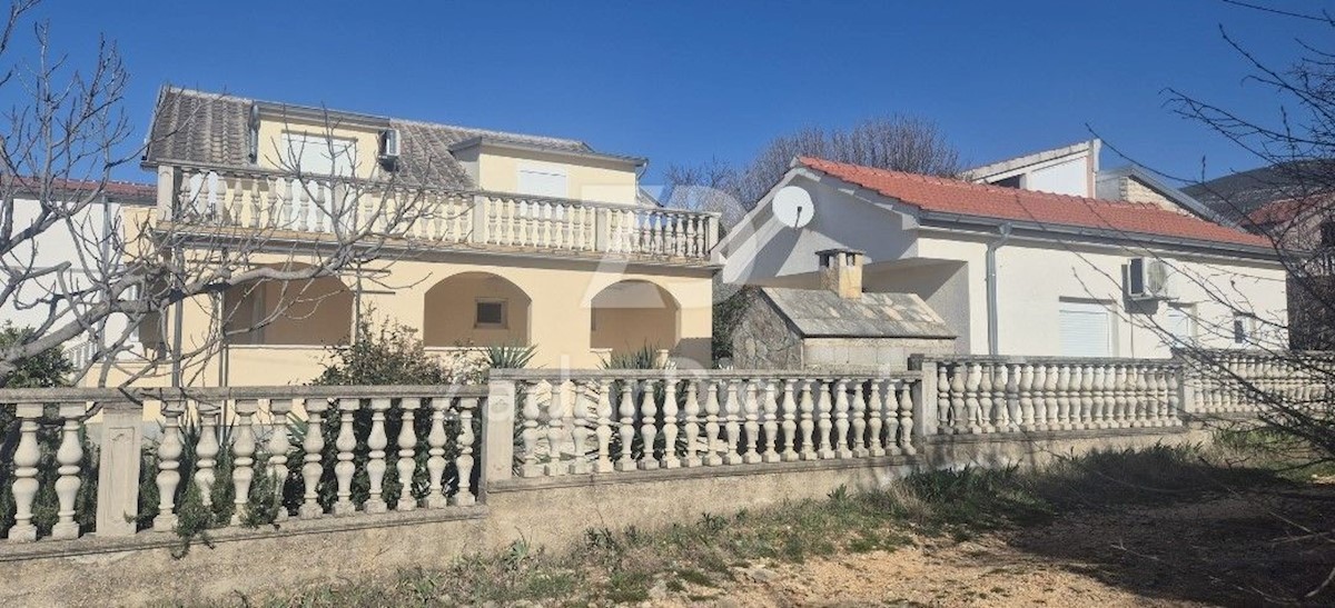 Casa Gornji Karin, Obrovac, 274m2