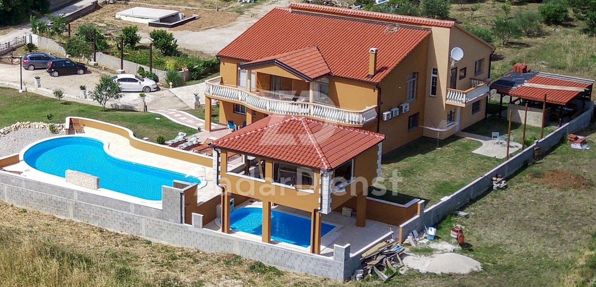 Casa Vrsi, 391m2