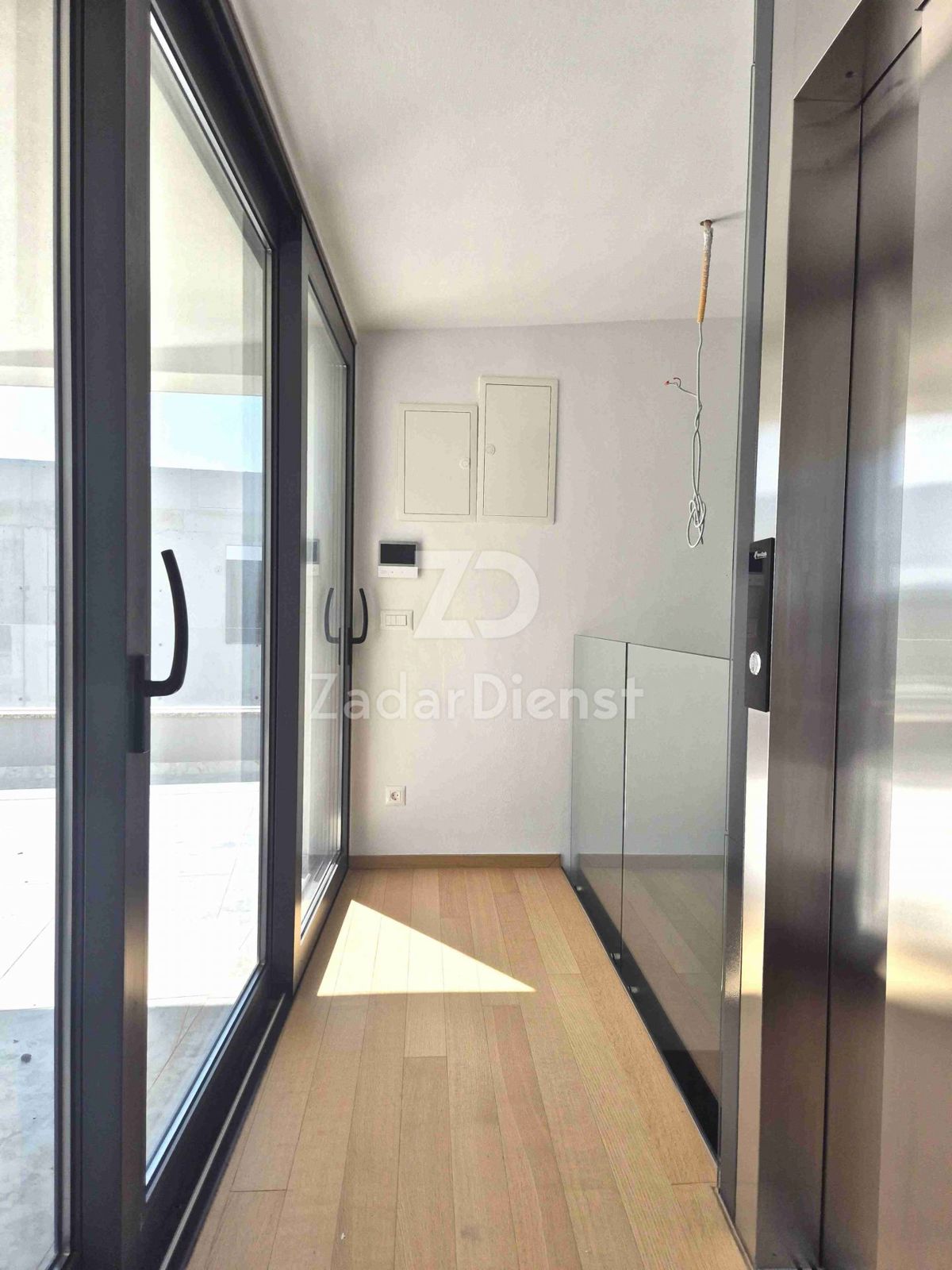 Villa con piscina e splendida vista sul mare