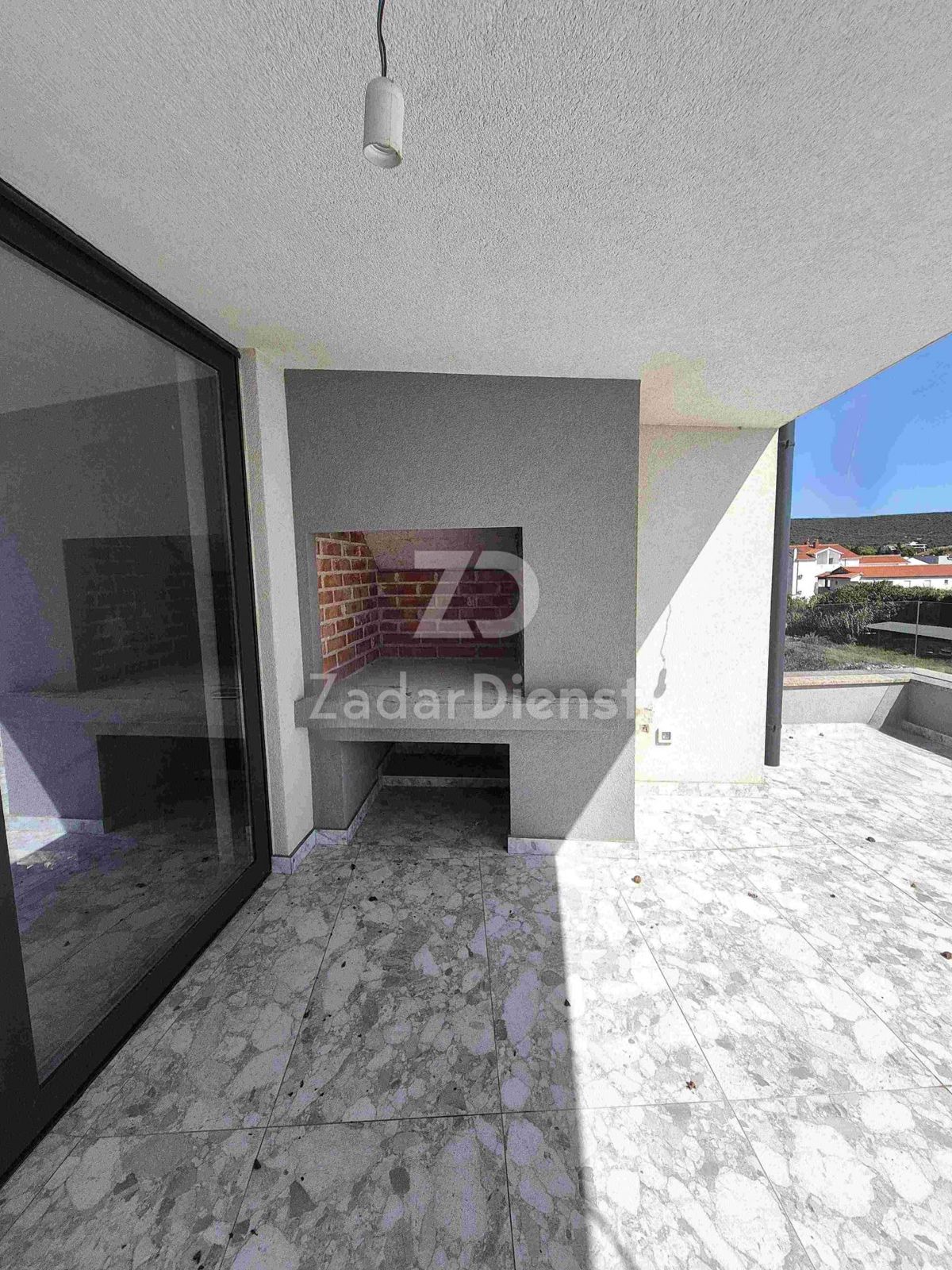 Villa con piscina e splendida vista sul mare