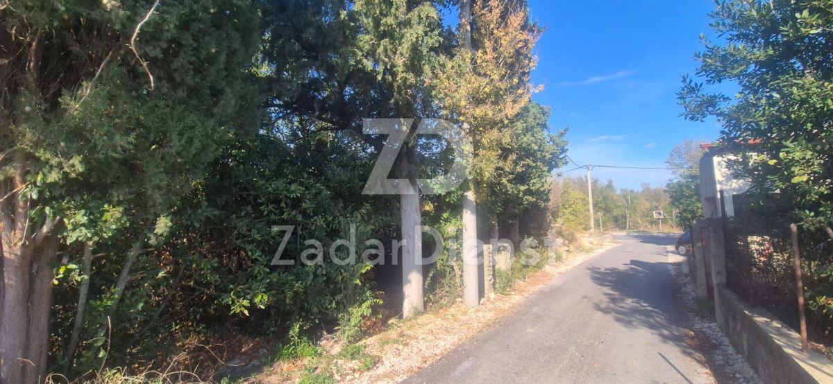 Terreno con grande potenziale di 1672 m2