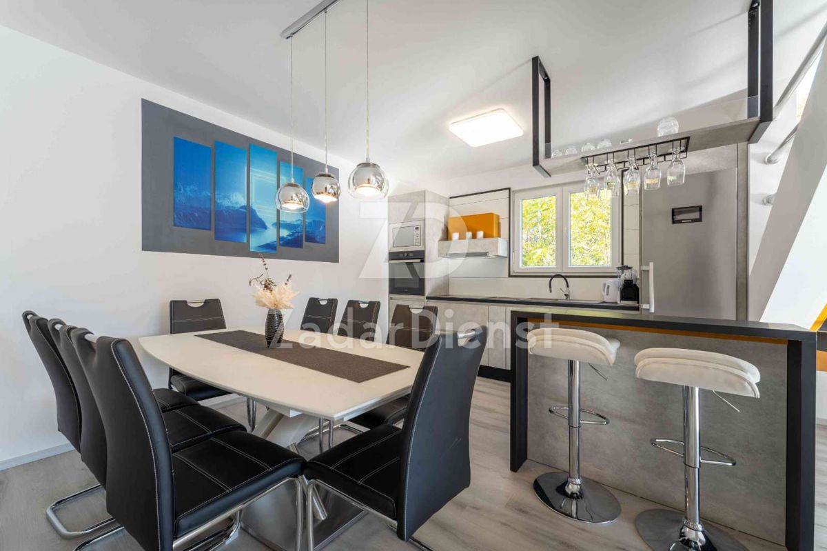 Villa moderna con piscina in una splendida zona di Privlaka