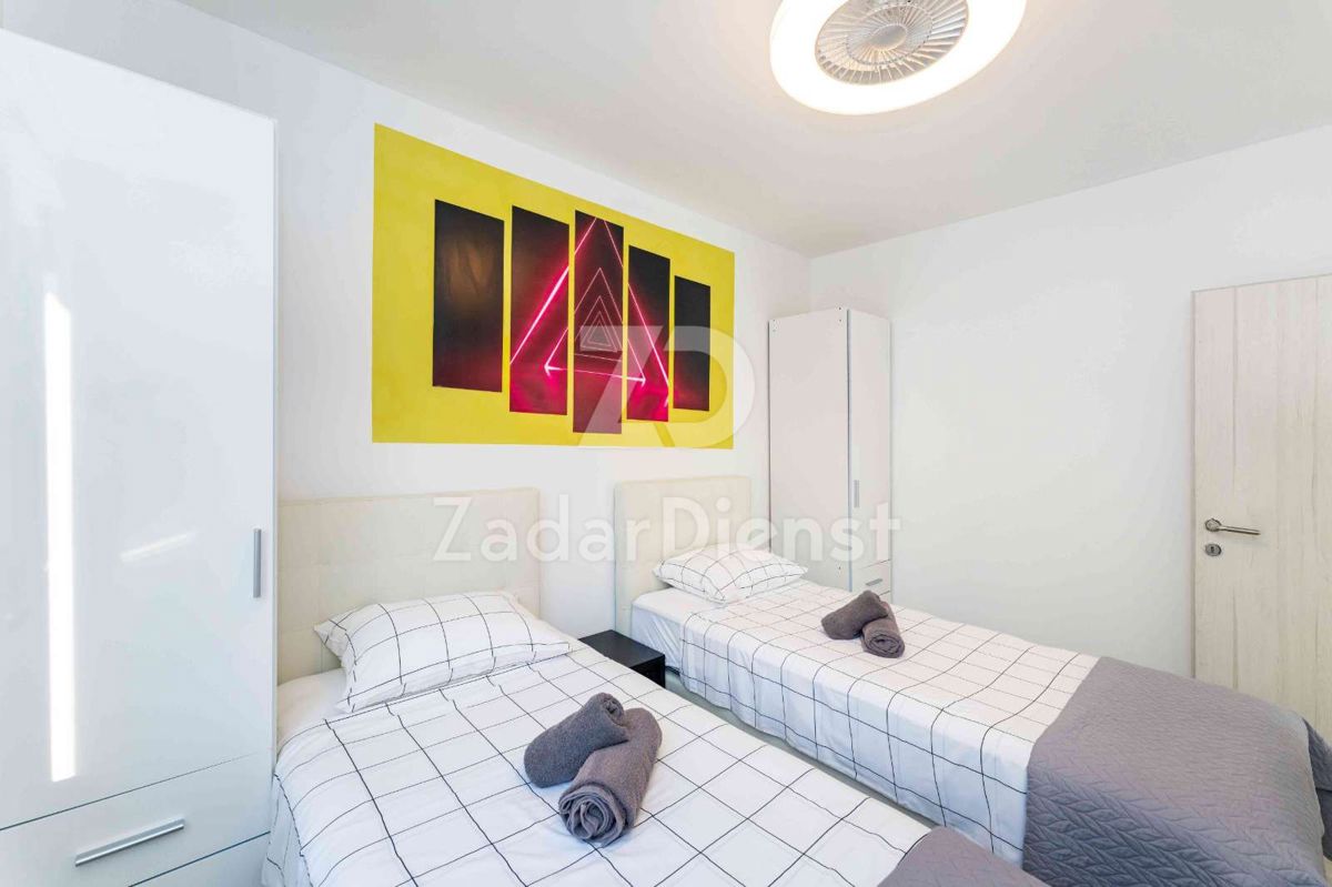 Villa moderna con piscina in una splendida zona di Privlaka