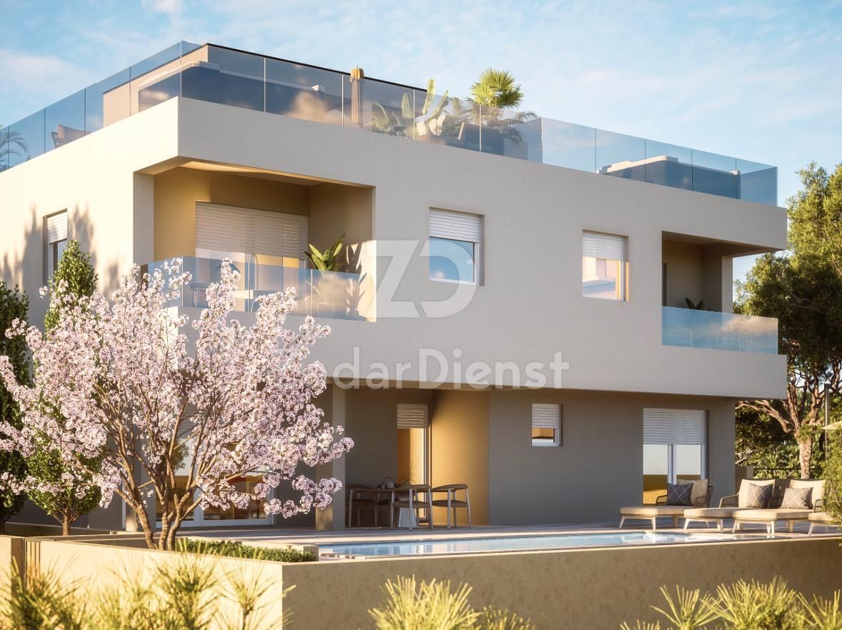 Terreno con permesso di costruzione a Maslenica (Zara)