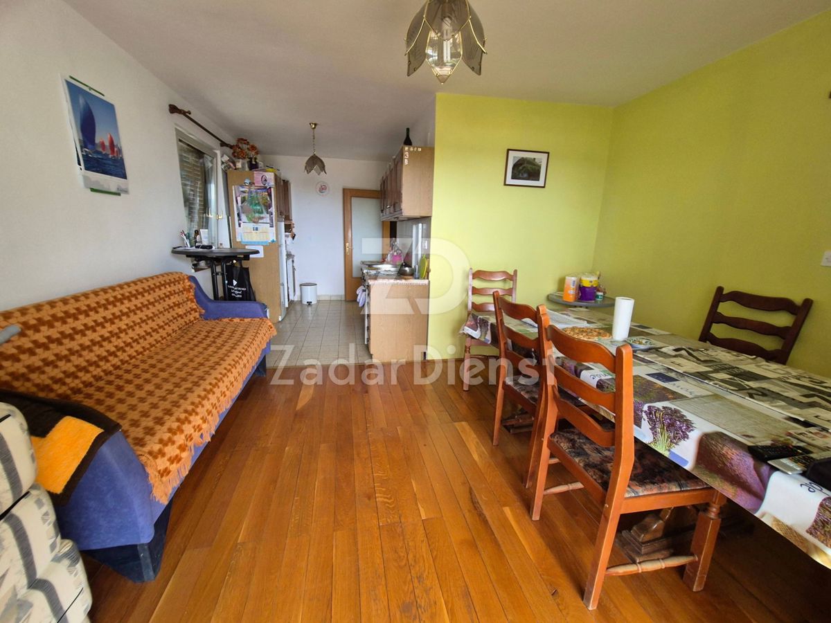 Casa con 4 unità abitative e vista sul mare a Sv. Filip i Jakov