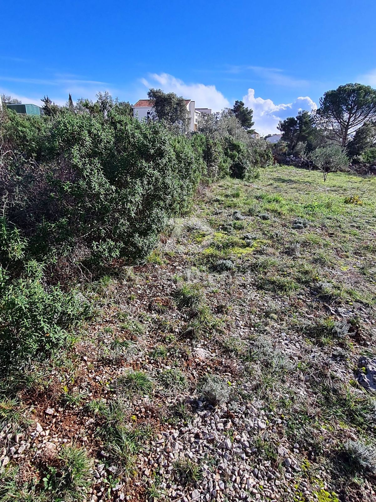 Terreno di 1277 m2 con vista sul mare a Sukošan