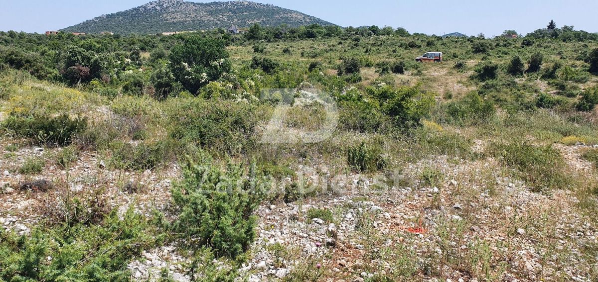 Terreno di 678 m2 in ottima posizione a Kakma