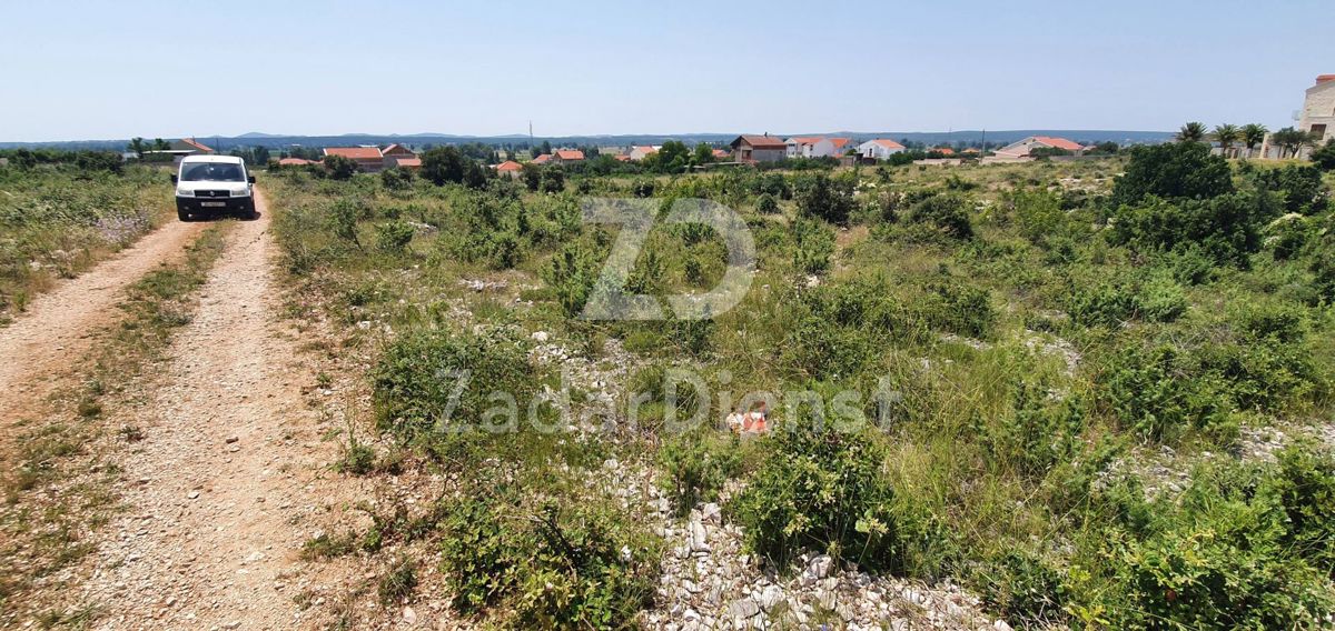 Terreno di 678 m2 in ottima posizione a Kakma