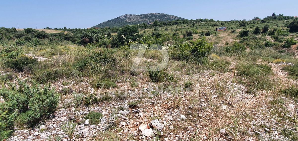 Terreno di 678 m2 in ottima posizione a Kakma