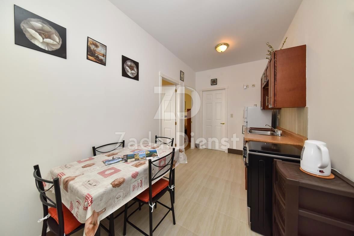 Casa con 6 appartamenti e vista sul mare a Vrsi