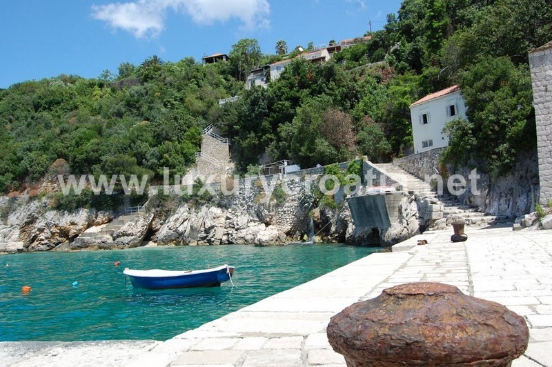 VISTA MARE ESTATE MANOR TRSTENO, DUBROVNIK