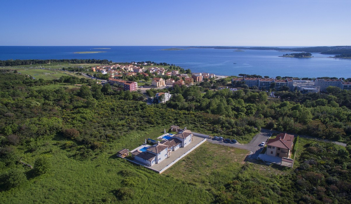 Immobili di lusso Istria, vendo casa di pietra, dintorni Pula - Pola