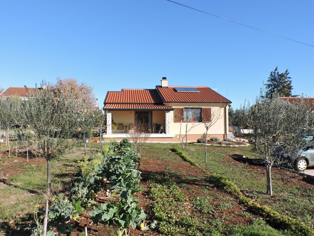 Immobili Istria, vendo appartamento, Umag – Umago, centro