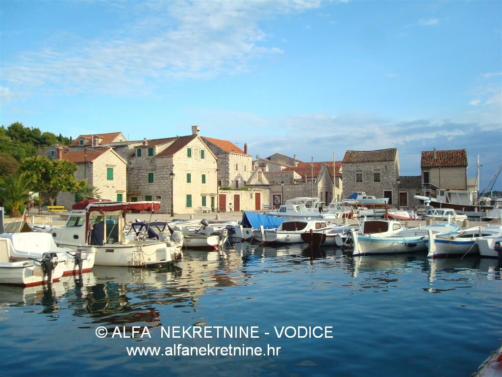 Croazia, Isola di Prvic, Prvic Sepurine, grande terreno edificabile in vendita, con vista mare