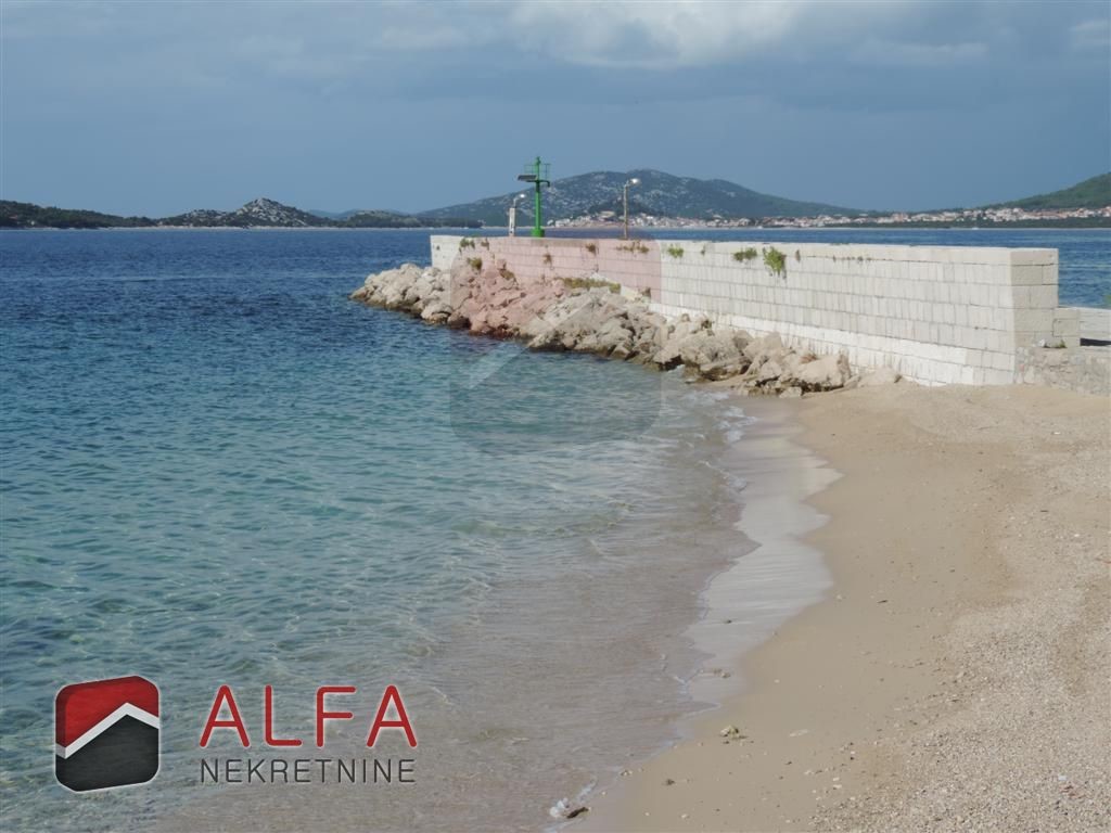 Croazia, Isola di Prvic, Prvic Sepurine, grande terreno edificabile in vendita, con vista mare