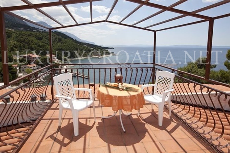 Bella villa moderna vista mare in vendita, zona Makarska