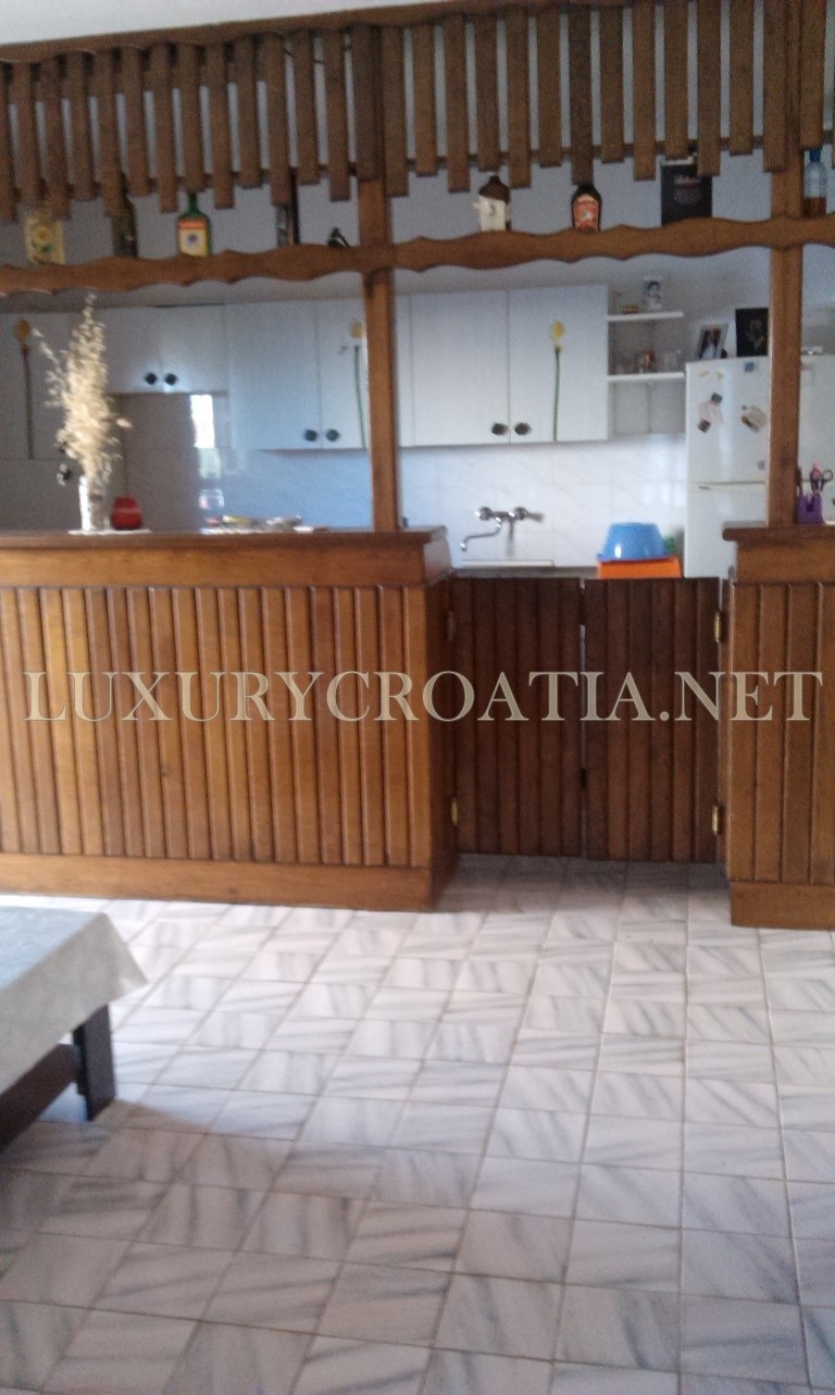 CASA IN VENDITA VICINO SPIAGGIA, SOLETTA ISOLA DI CROAZIA