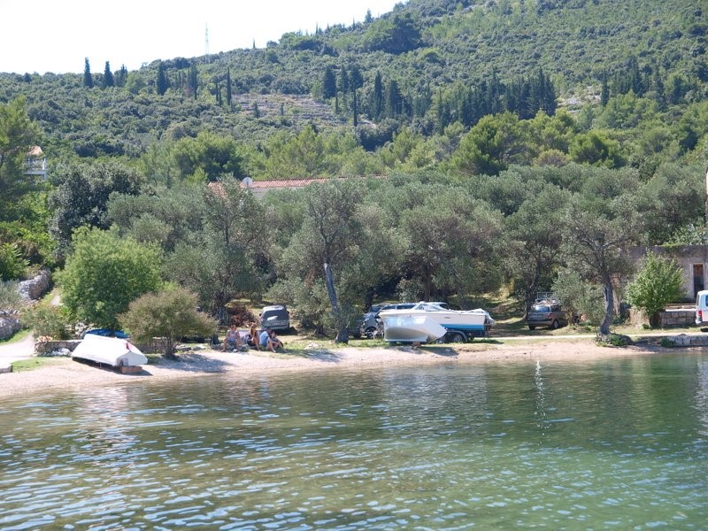 Terreno edificabile fronte mare in vendita a Korcula