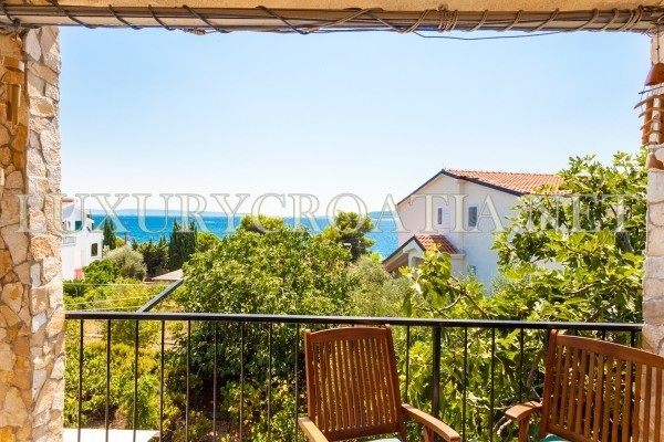 Casa sul mare in vendita, zona di Trogir