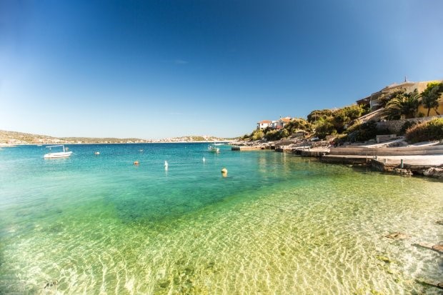 Nuova casa prima fila al mare in vendita, zona Sibenik