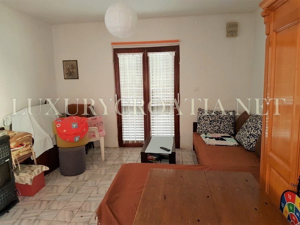 CASA IN VENDITA VICINO SPIAGGIA, SOLETTA ISOLA DI CROAZIA