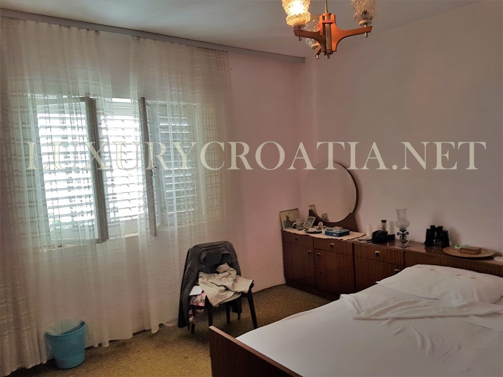 CASA FRONTE MARE IN VENDITA, ZONA OREBICA, CROAZIA