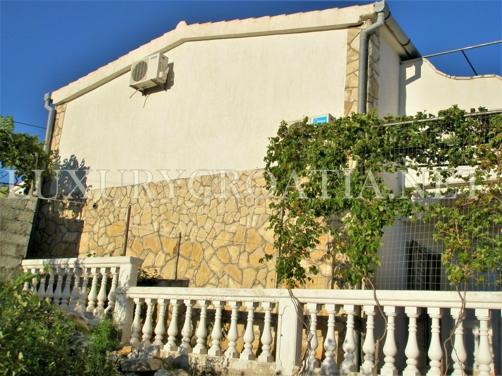 CASA IN VENDITA VICINO SPIAGGIA, SOLETTA ISOLA DI CROAZIA