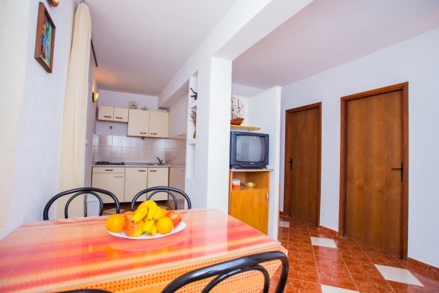 Nuova casa prima fila al mare in vendita, zona Sibenik