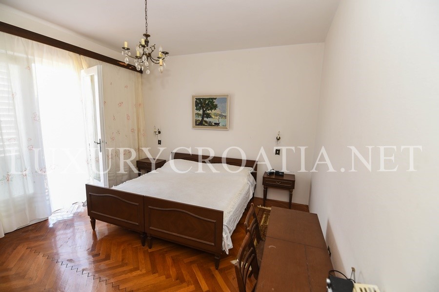 VILLA WATERFRONT IN VENDITA, VELI IZ, ZADAR AREA