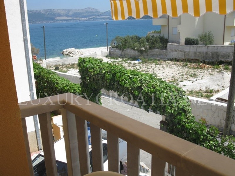 Seconda fila al mare in vendita, isola di Ciovo