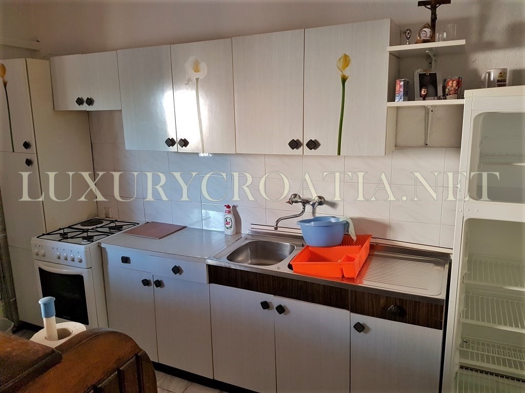 CASA IN VENDITA VICINO SPIAGGIA, SOLETTA ISOLA DI CROAZIA