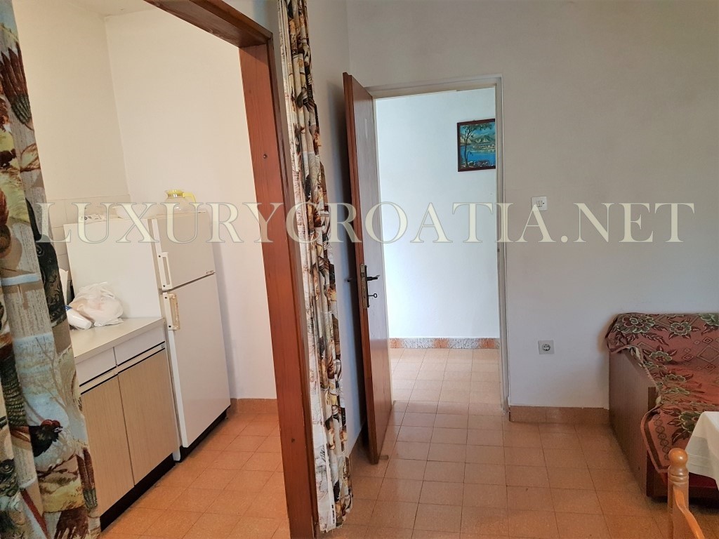 CASA FRONTE MARE IN VENDITA, ZONA OREBICA, CROAZIA