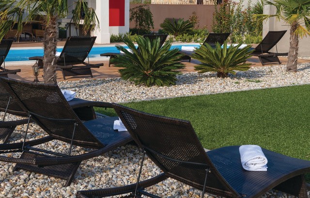 In vendita, bella villa con piscina per vacanze in famiglia