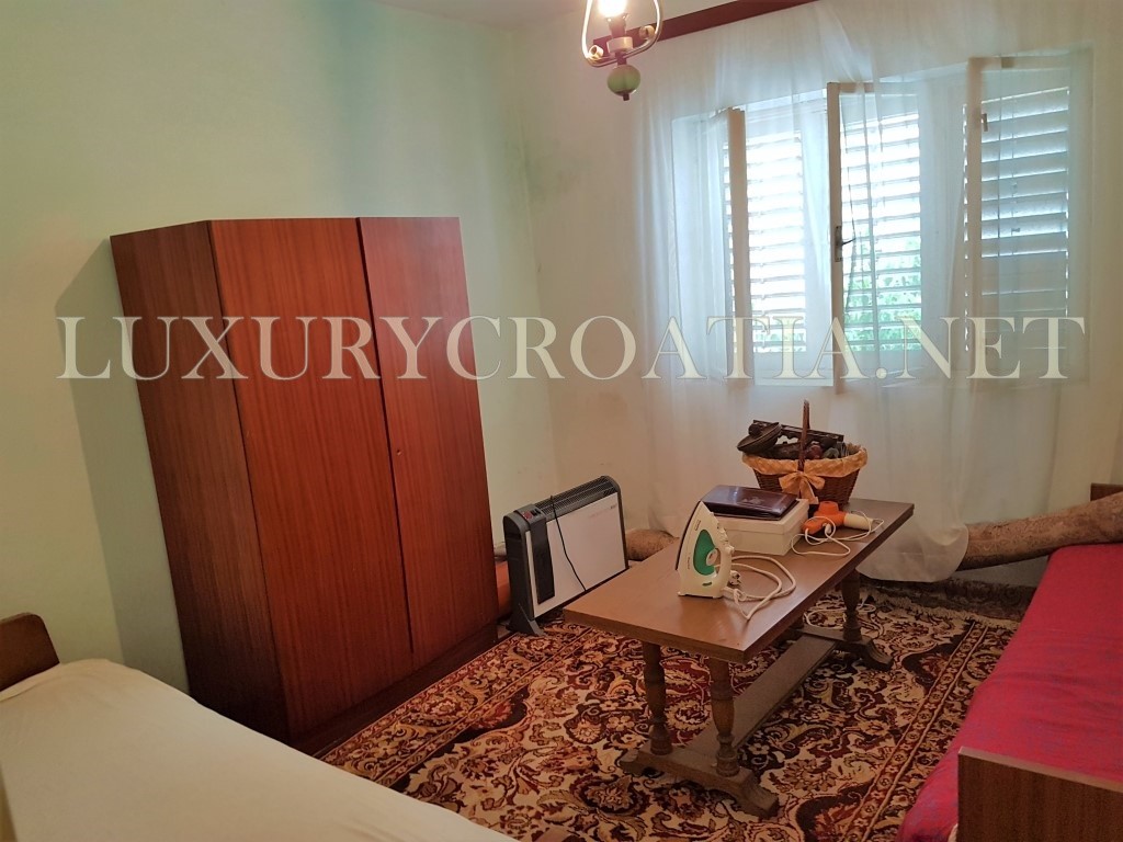 CASA FRONTE MARE IN VENDITA, ZONA OREBICA, CROAZIA