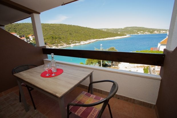 Nuova casa prima fila al mare in vendita, zona Sibenik