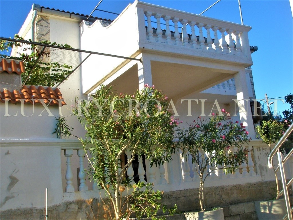 CASA IN VENDITA VICINO SPIAGGIA, SOLETTA ISOLA DI CROAZIA