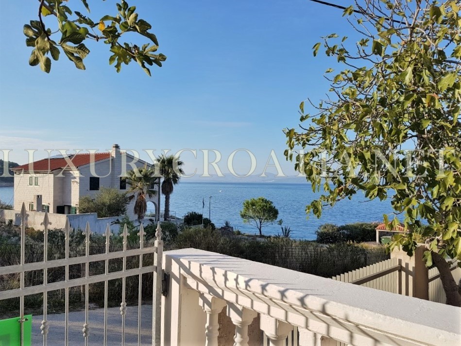 CASA IN VENDITA VICINO SPIAGGIA, SOLETTA ISOLA DI CROAZIA
