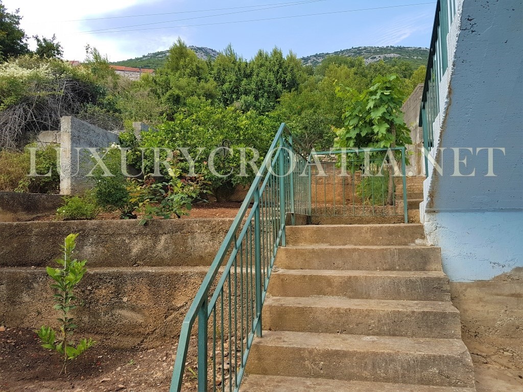 CASA FRONTE MARE IN VENDITA, ZONA OREBICA, CROAZIA