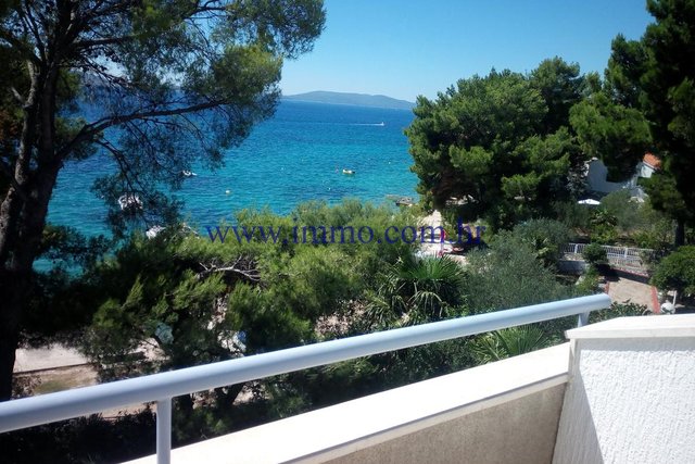 BELLISSIMA VILLA A FRONTE MARE CON SPLENDIDA VISTA MARE!